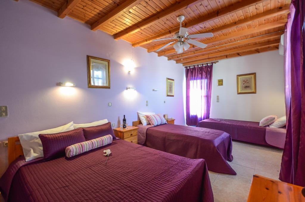 Panormos Hotel And Studios Naxos City Стая снимка