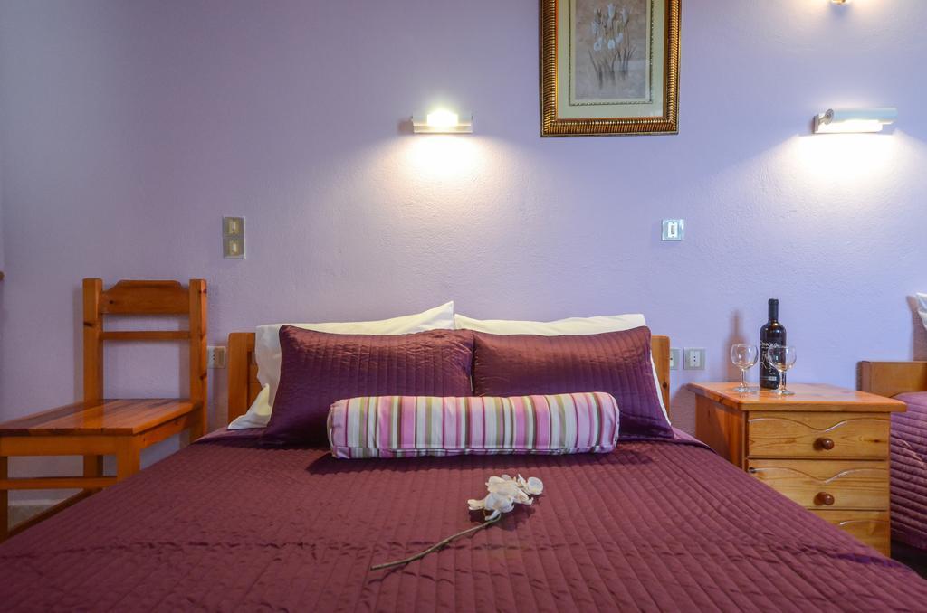 Panormos Hotel And Studios Naxos City Стая снимка